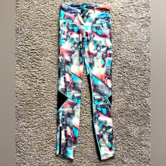 Under Armour Ankle Leggings, Size XS - Picture 1 of 6